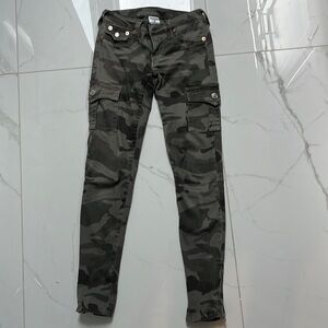 True Religion Cargo Legging